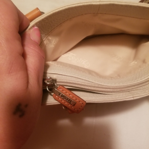 Purses - Picture 8 of 15